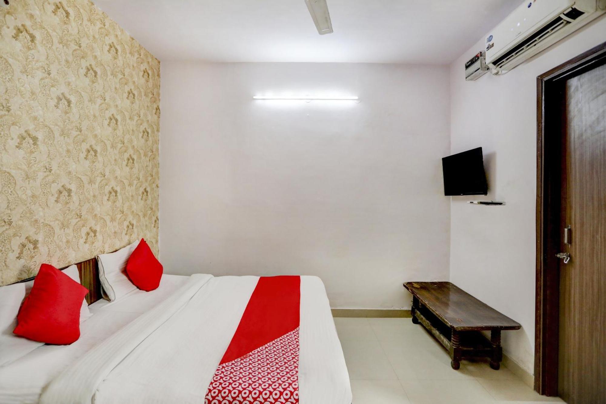 Hotel O Blissbourn Neu-Delhi Exterior foto